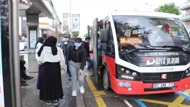 Bayramda 126 bin yolcu ücretsiz taşındı