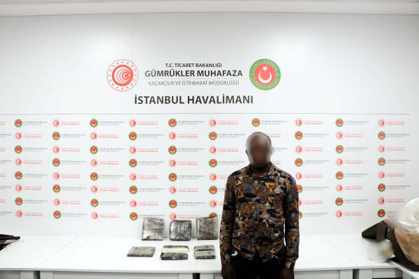  İstanbul Havalimanı'nda uyuşturucu operasyonları