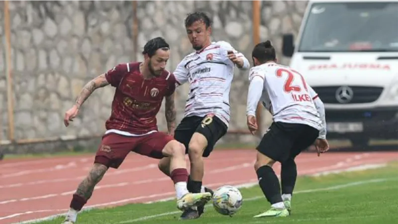 İnegölspor-Anagold Erzincanspor: 1-1