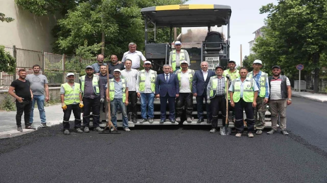 Bir günde bin 170 ton asfalt