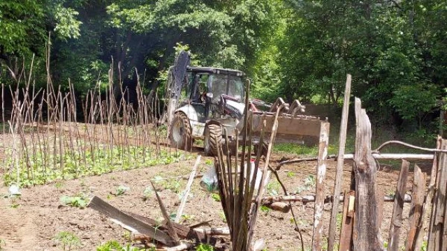 Bolu’da yaylalardaki kaçak yapılar yıkılıyor