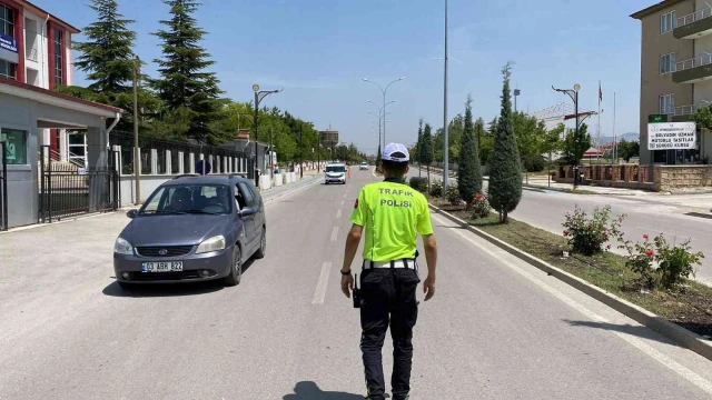 Bolvadin polisinden asayiş ve trafik denetimi