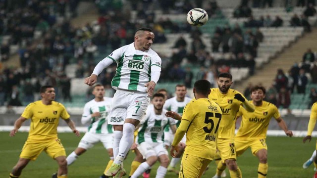 Bursaspor’da en çok süre alan yabancı oyuncu Namiq Alasgarov oldu