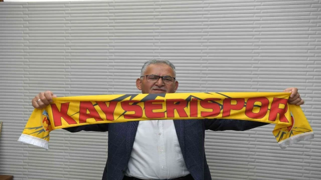 Büyükkılıç: ”Kayserispor’umuza kupa finalinde başarılar diliyorum”