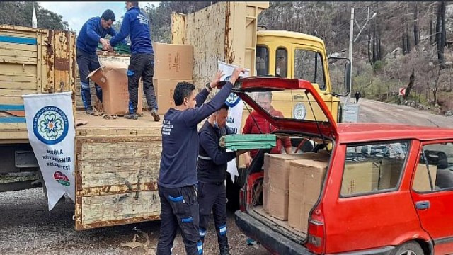 Büyükşehir, Yangın Mağduru Arıcılara Desteğini Sürdürüyor