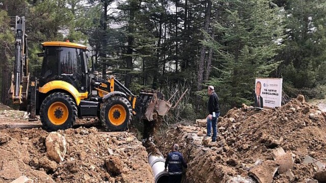 Büyükşehir’den Akseki’de büz çalışması