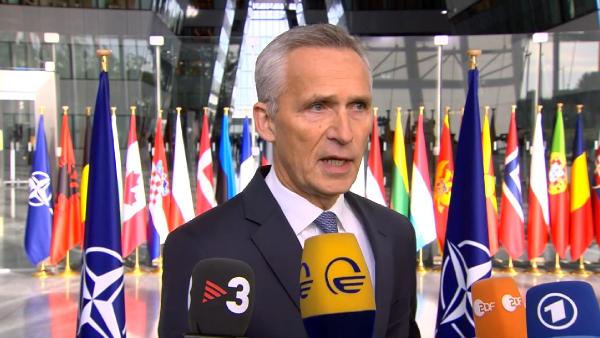 Stoltenberg: Öncelik Ukrayna'ya daha fazla hava savunması