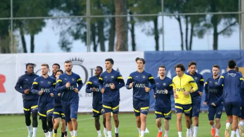 Fenerbahçe günü tek antrenmanla tamamladı