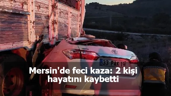 Otoyolda karşı şeride geçen kamyon, otomobille çarpıştı; 2 ölü