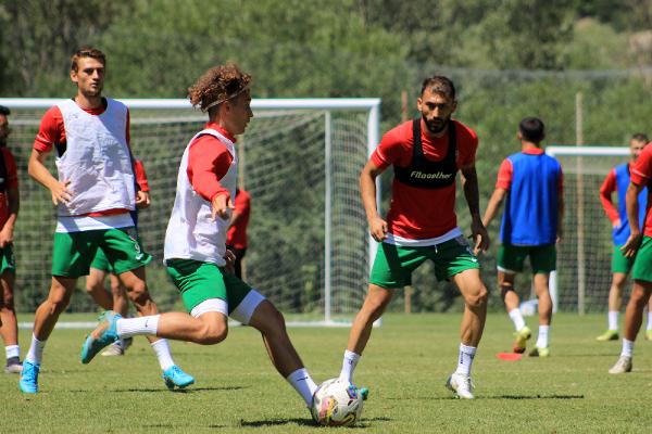 Karşıyaka'da gençler göze girdi