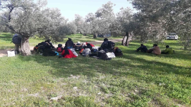 Çanakkale’de, jandarma ekipleri son 2 ayda bin 479 düzensiz göçmen yakaladı