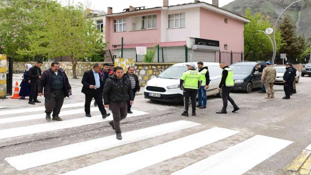 Çatak’ta “Yayalar İçin 5 Adımda Güvenli Trafik” uygulaması yapıldı