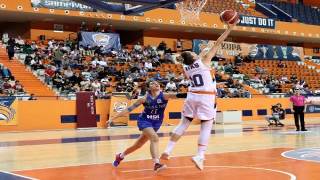 ÇBK Mersin Yenişehir Belediyesi - Bursa Büyükşehir Belediyespor: 79-42