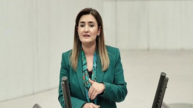 CHP İzmir Milletvekili Av. Sevda Erdan Kılıç:  “Kadınlara ‘it’ diyen ortaokul müdürünü AKP’de kimler koruyor?!!”