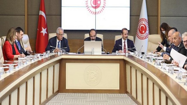 CHP’den Çevre Kanunu’na şerh:  “Amaç; atığı depozito sistemiyle önlemek değil, yıllık 20 milyar TL rantın nasıl dağıtılacağı!”