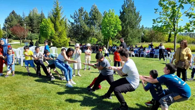 Çocuklar bu şenlik ile eğlendi