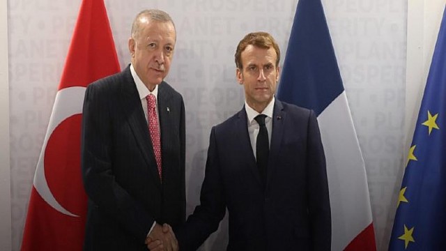 Cumhurbaşkanı Erdoğan, Fransa Cumhurbaşkanı Macron ile telefonda görüştü