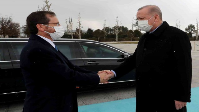 Cumhurbaşkanı Erdoğan,  İsrail Devlet Başkanı Herzog’u resmi törenle karşıladı