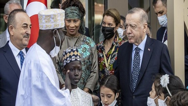 Cumhurbaşkanı Erdoğan, Türkiye’nin Dakar Büyükelçiliği kançılarya binasının açılışını gerçekleştirdi