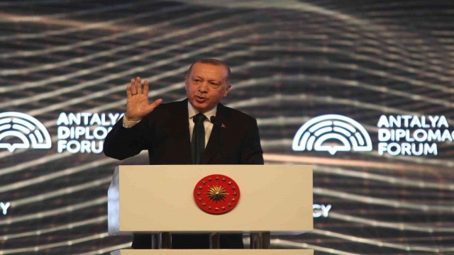 Cumhurbaşkanı Erdoğan: ”Ukrayna yalnız bırakıldı”