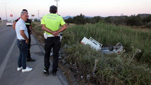 Balıkesir'de kamyonet ve otomobil devrildi: 7 yaralı