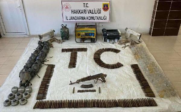 Hakkari'de, mağarada 3 terörist cesedi bulundu