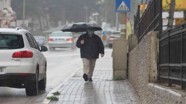 Denizli’ye kuvvetli yağı uyarısı