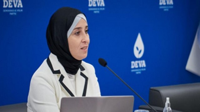 Deva Partisi Kadın Politikaları Başkanı Elif Esen:  ‘Alım gücünün düşmesi kadının alışkanlıklarını değiştirdi’