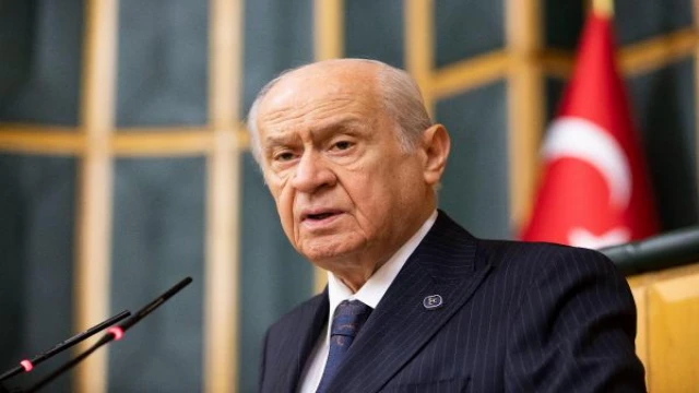 Devlet Bahçeli: Polislerimize saldıran milletvekili müsveddelerinin TBMM’de yeri olamaz