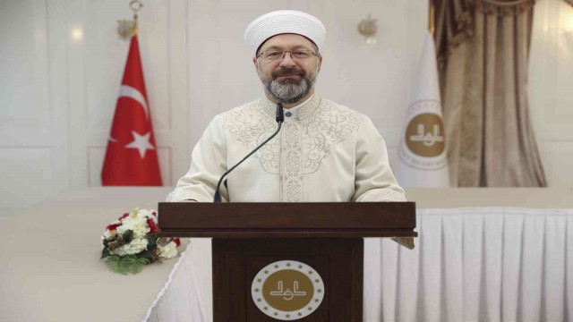 Diyanet İşleri Başkanı Erbaş: “Gençlerimizi dinlemek ve onları anlamaya çalışmak, atacağınız ilk adım olmalı”