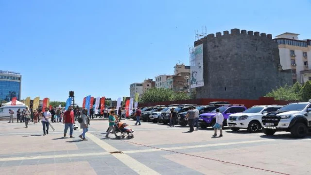 Diyarbakır’daki ’Off Road Festivali’ne katılacak arazi araçları tanıtıldı