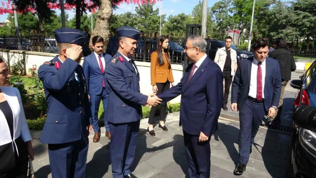 Diyarbakır’ın yeni valisi göreve başladı