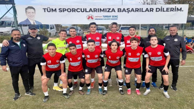 Döşemealtı futbol takımı U-18 liginde şampiyon