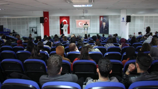 DPÜ’de “Zaferin 100. Yılında Kurtuluşun Öyküsü” konulu konferans