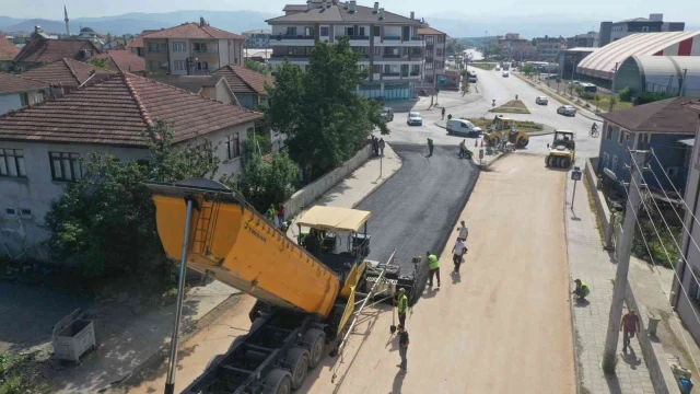 Düzce Belediyesi’nden asfalt atağı