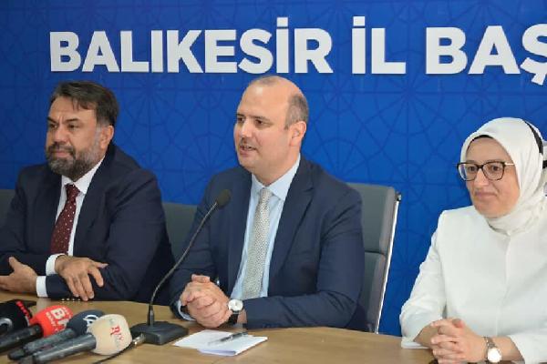 AK Parti'li İleri: Küresel aktör olma yolunda hızla ilerliyoruz