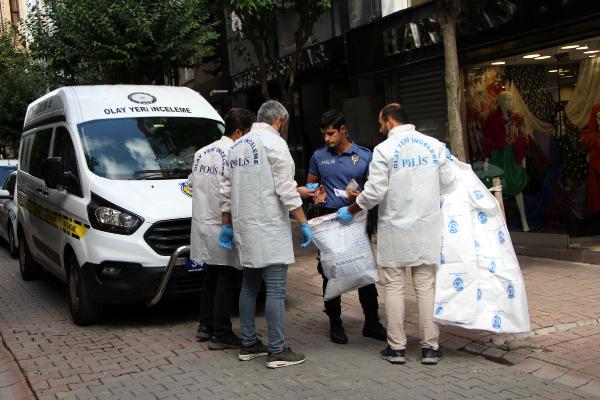 Şişli'de binanın merdiven korkuluklarına asılı kadın cesedi bulundu