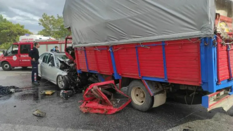 Oğlunun cenazesini almaya giderken kazada hayatını kaybetti