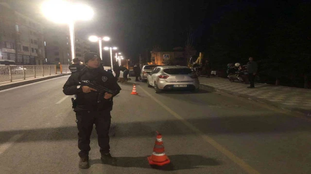 Elazığ’da denetimler sürüyor, polis göz açtırmıyor