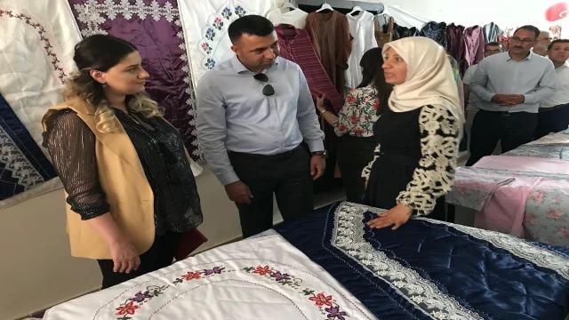 Elazığ’da kadınların ürünleri sergilendi