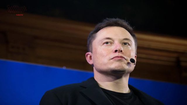 Elon Musk yeni medyada patron olma yolunda ilerliyor