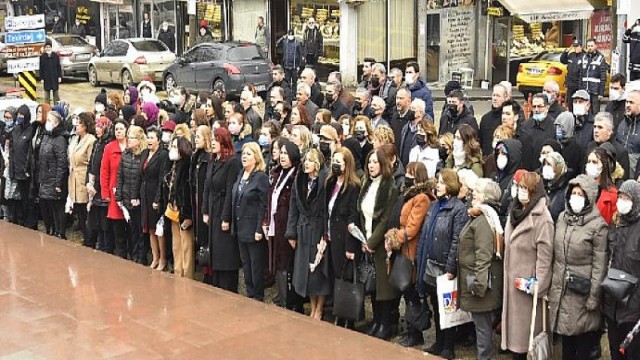 Emekleri, Sevgileri,  Fedakarlıklarıyla Dünyamızı Güzelleştiren Kadınlarımızın 8 Mart Dünya Kadınlar Günü Kutladı