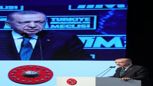 Erdoğan: Dünkü alçaklığın faillerine bunun bedelini yargı önünde muhakkak ödeteceğiz