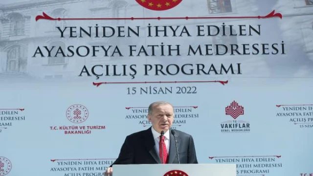 Erdoğan restore edilen Ayasofya Fatih Medresesi’nin açılışını yaptı 