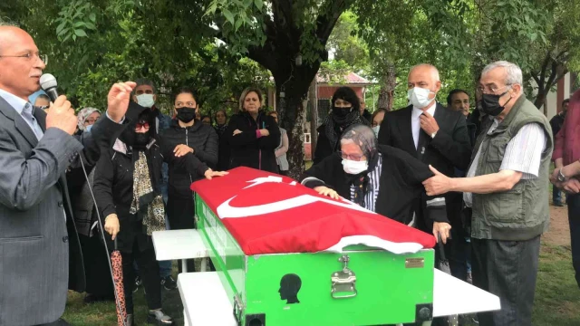 Eski Bakan Bekir Sami Daçe toprağa verildi