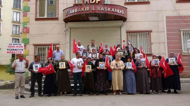 Evlat nöbetindeki anne Mutlu’dan HDP’ye tepki: “Davaları için kendi çocuklarını göndersinler”