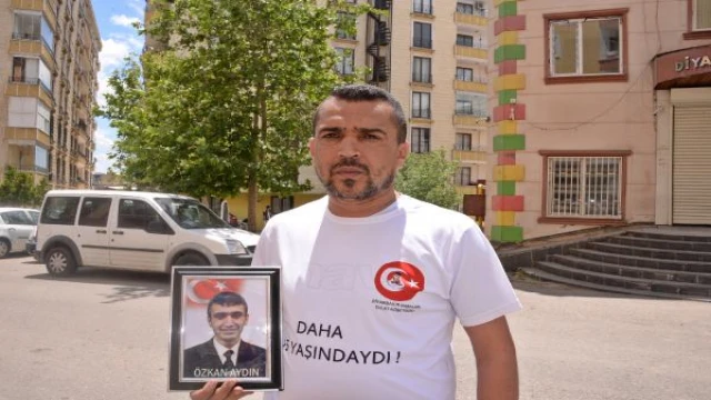 Evlat nöbetindeki baba: HDP ve PKK’dan korkmayın