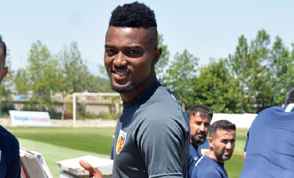 Kayserispor'un Ganalı futbolcusu Mensah: Beşiktaş'a gol atarsam...