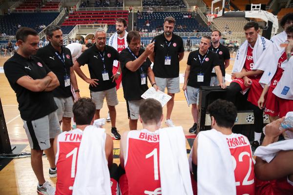 A Milli Erkek Basketbol Takımı, Polonya'ya mağlup oldu