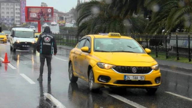 Fatih’te zam sonrası taksi denetimi: Manzara değişmedi 